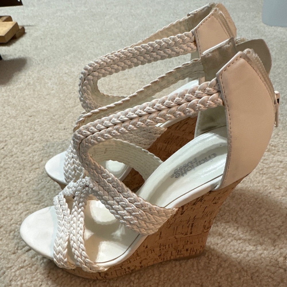 White cork wedges